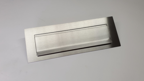 Briefkastenklappen aus Edelstahl